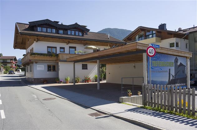 Haus_Tiefenbacher_Dorfstrasse64_Brixen_Haus_ausse