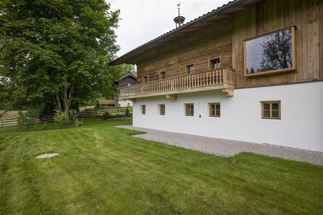 Hausansicht_Gartenansicht_Sommer