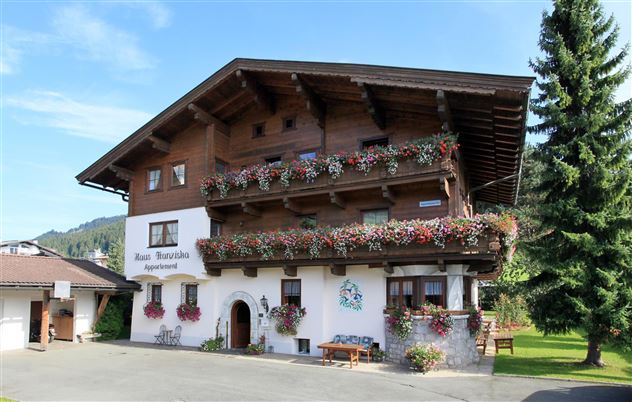 Hausansicht-Sommer