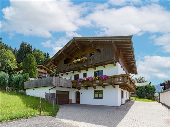 Hausansicht Sommer