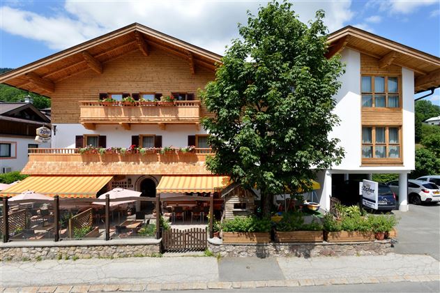 Hausansicht Sommer2