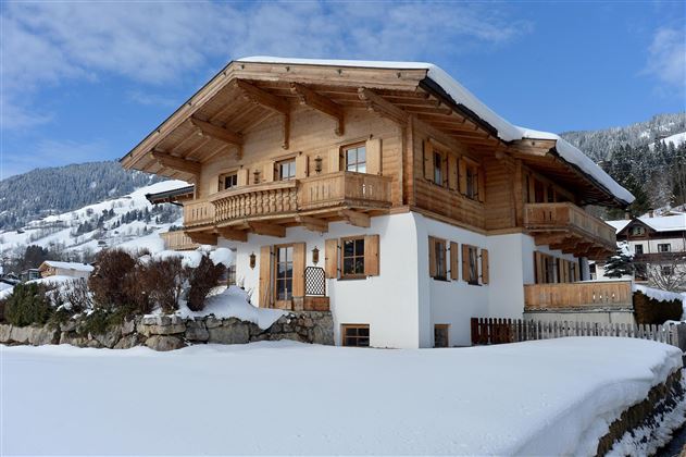 Hausansicht_Winter