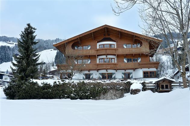 Hausansicht_Winter_1