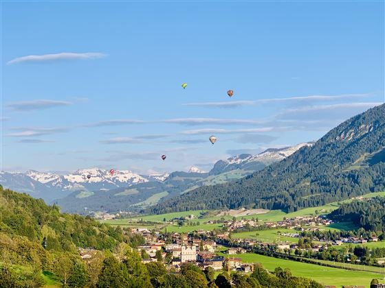 Blick vom Balkon auf Brixen im Thale