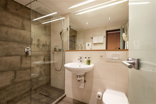 Hotel_Anfreas_Hofer_Georg_Pirmoser_Strasse_8_Kufst