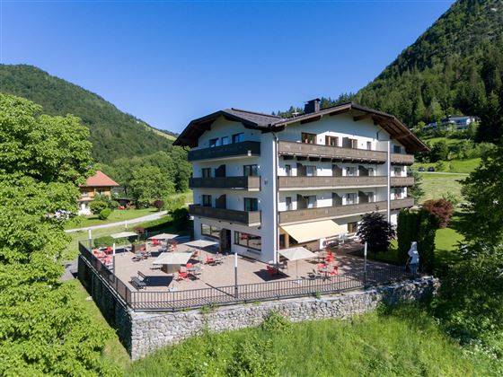 Hotel_Hennersberg_Hennersberg_1_Drohne_3