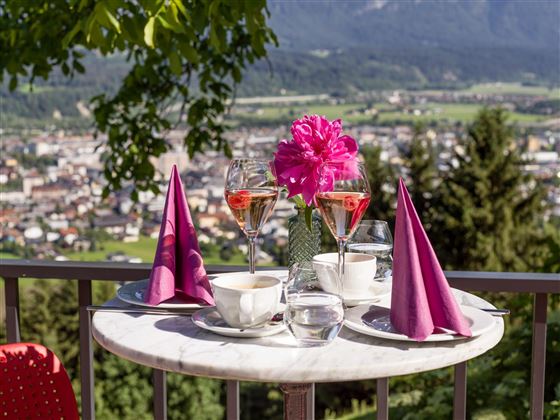 Hotel_Hennersberg_Hennersberg_1_Woergl_Tisch 1