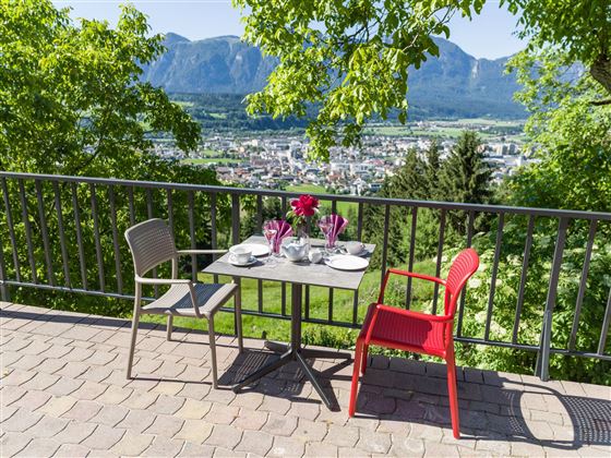 Hotel_Hennersberg_Hennersberg_1_Woergl_Tisch 2