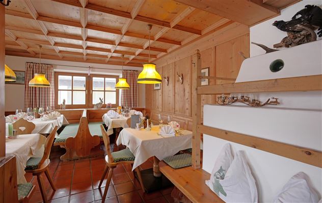 Hotel-Kirchenwirt-Kirchberg-Neugasse-14-Stube2