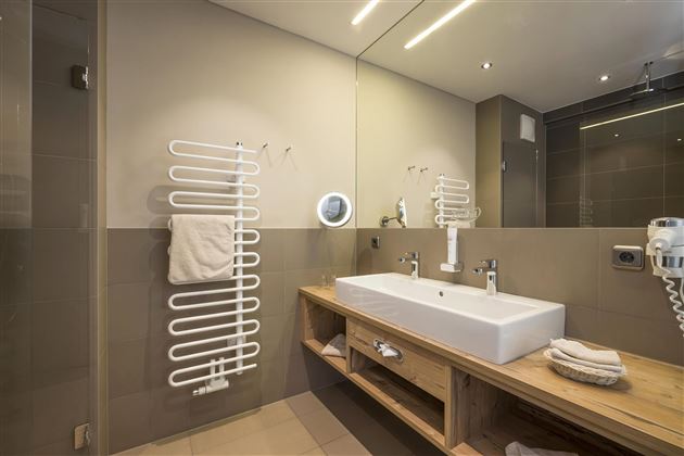 Hotel_Zentral_Kirchberg_02_2019_Suite_Gaisberg_410