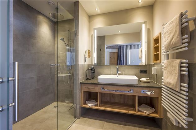 Hotel_Zentral_Kirchberg_02_2019_Suite_Hohe_Salve_B