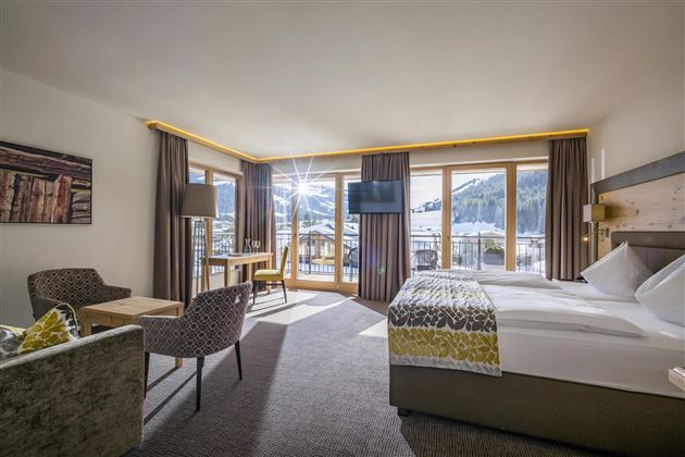 Hotel_Zentral_Kirchberg_02_2019_Suite_Maierl_411 (
