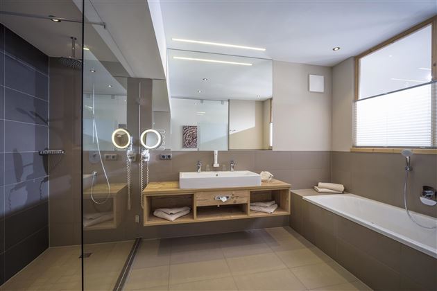 Hotel_Zentral_Kirchberg_02_2019_Suite_Maierl_411_B