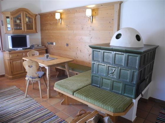 ihre-essecke-im-tiroler-stil
