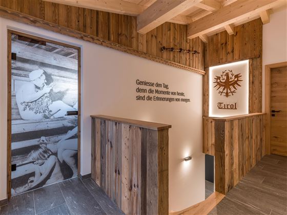 Itter_Chalet_Schneidermascht_Stiegenhaus_Sauna