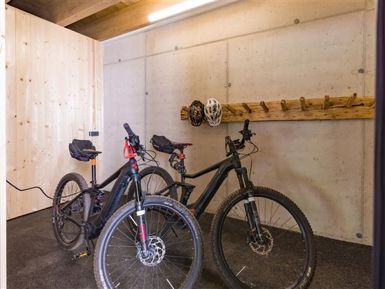 Itter_Ferienhaus_Schneidermascht_Ski-/Radraum