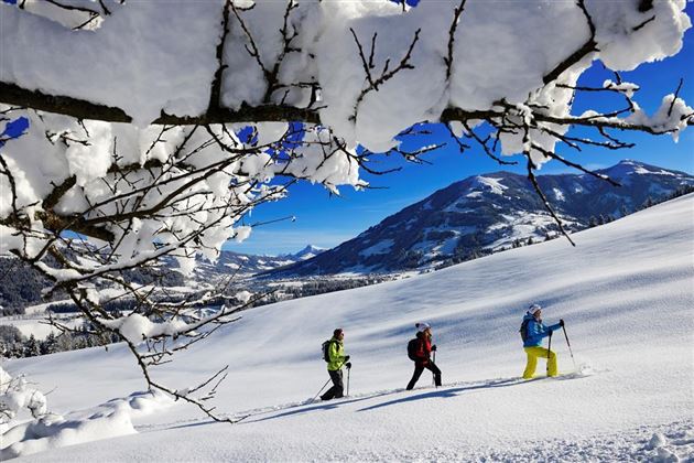 Kodahof-Itter-Schneeschuhwanderung-Winter