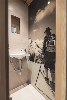 Kodahof Toilettenzimmer Waschbecken