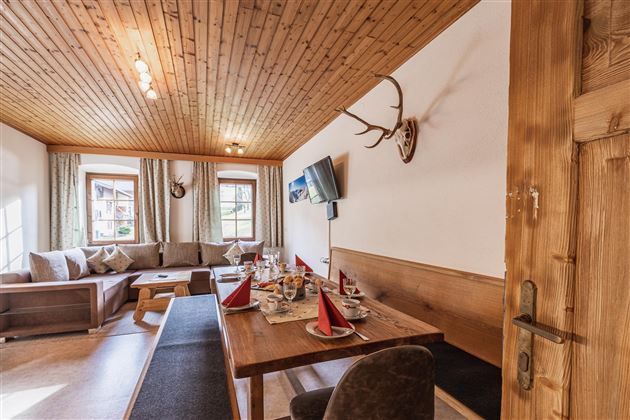 Kodahof Wohn-/Esszimmer