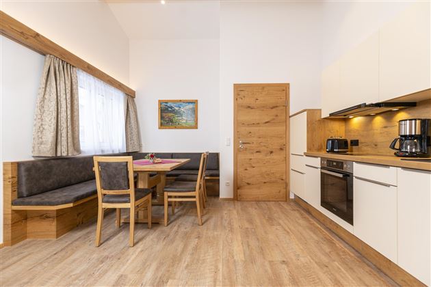 Küche und Essecke Appartement Kaiserzeit