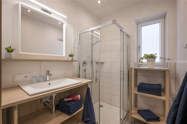 Landhaus_Desiree_Lindrainweg_60a_Hopfgarten_Badezi