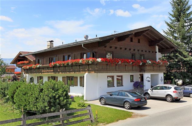 Landhaus Tirol im Sommer