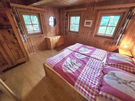 Master Bedroom (wide)