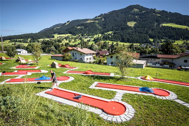 Minigolf_Familienhotel Heisenhof_Feratel