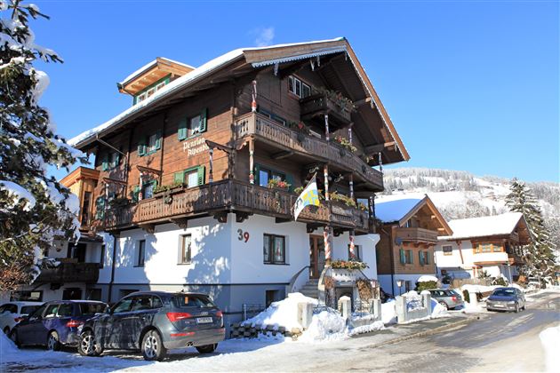 Pension-Alpenblick-Bullinga-Emma-Reithergasse-Kirc