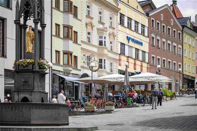 Platzhirsch Kufstein unterer Stadtplatz_Aussenterr