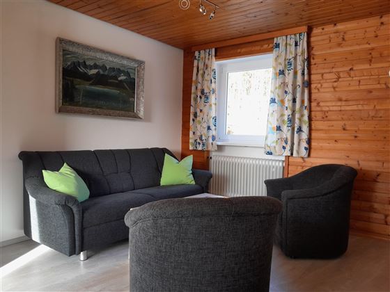 Pölvenblick Wohnzimmer