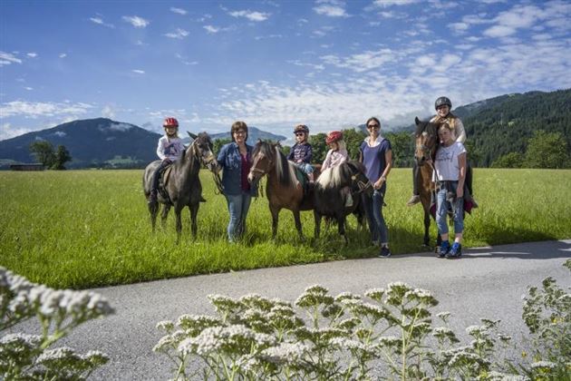 Ponyreiten in Itter