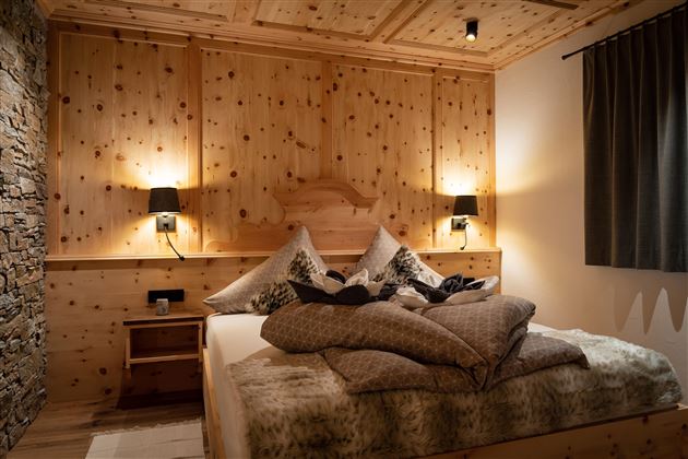 reell-kommunikationsdesign_WOCHENBRUNN-CHALET01-02