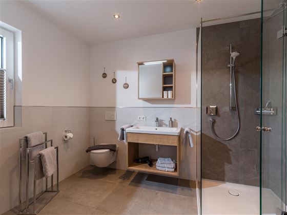 Reh4_Appartement_Ried_46a_Westendorf_Badezimmer_1