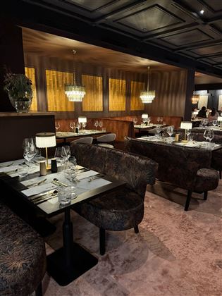 restaurant