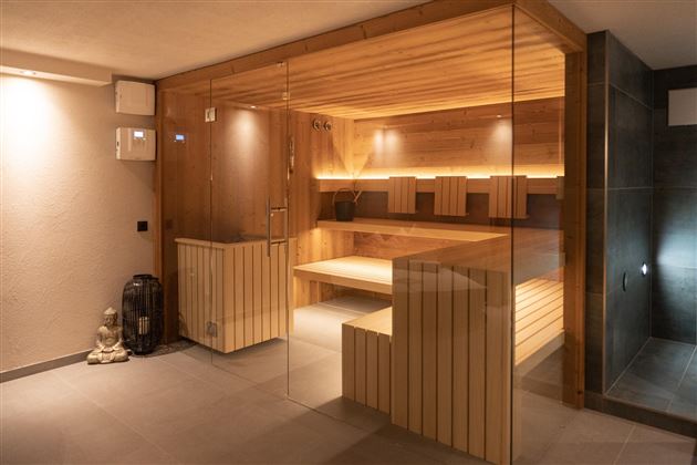 SAUNA