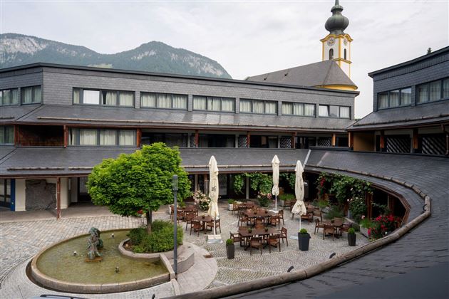 Schindlhaus Söll Innenhof - Restaurant