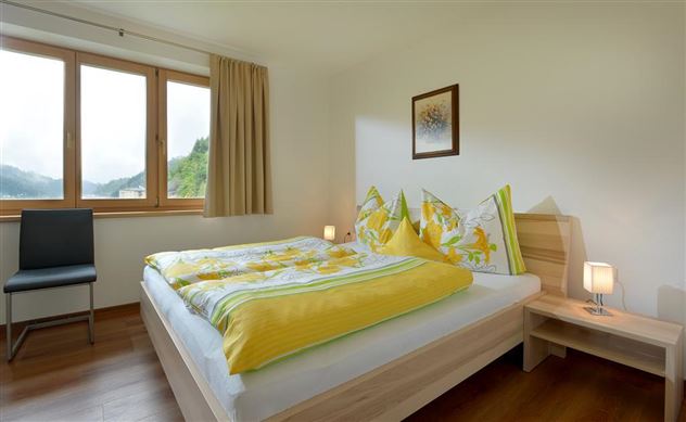 Schlafzimmer 2