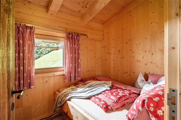Schlafzimmer 2