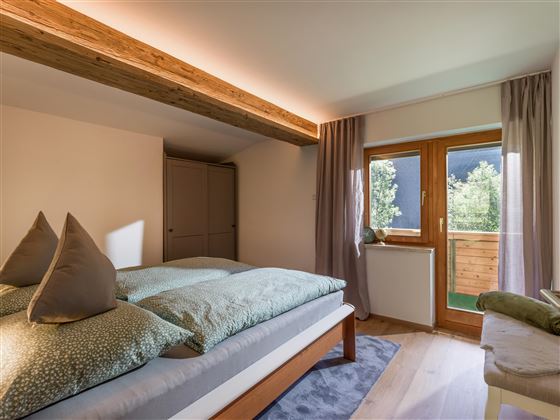 Schlafzimmer 1
