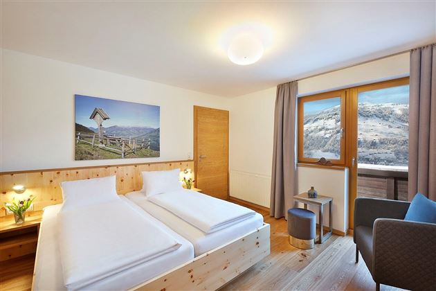 Schlafzimmer Dorfblick