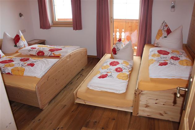 Schlafzimmer groß DG 4 Personen