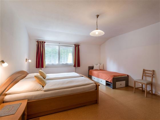 Schlafzimmer Zwei