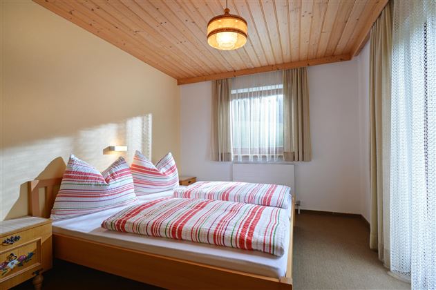 Schlafzimmer1
