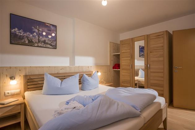 Schlafzimmer1