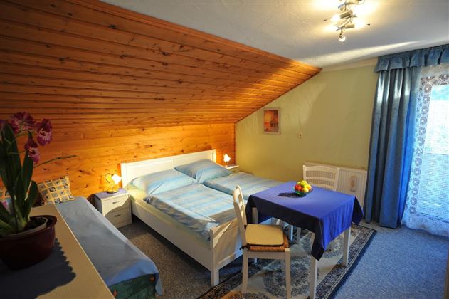 Schlafzimmer2