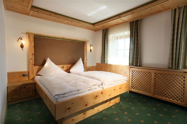 Schlafzimmer2