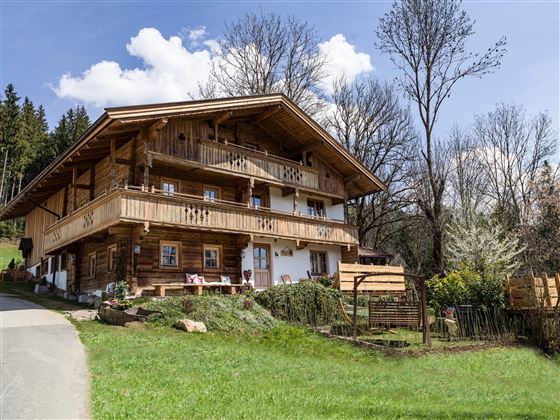 Schneiderhof_Lindenboden_5_Itter_04_2021_aussen_5