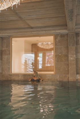 Schwimmbad Fenster