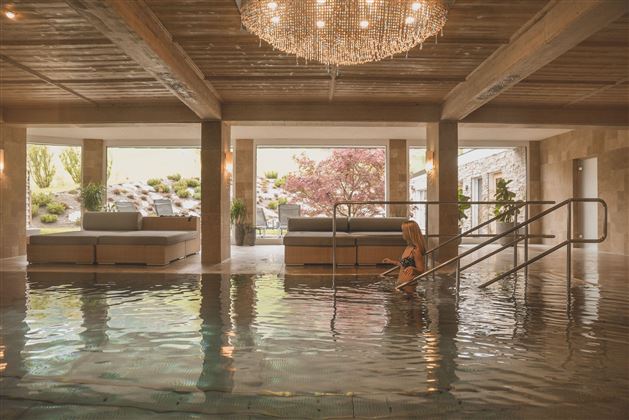 Schwimmbad Treppe